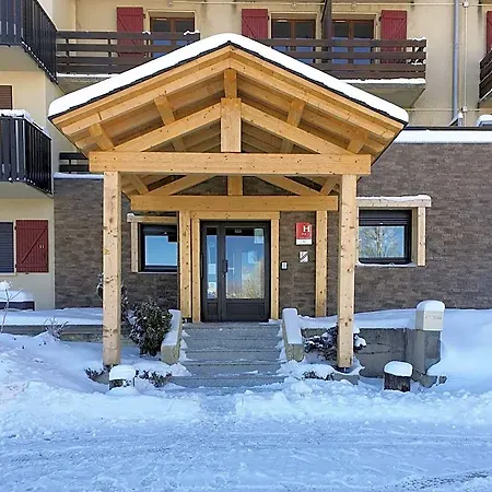 Yaka Hotel 2*