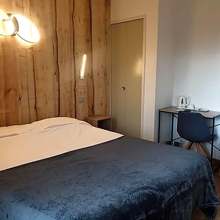 Yaka Hotel